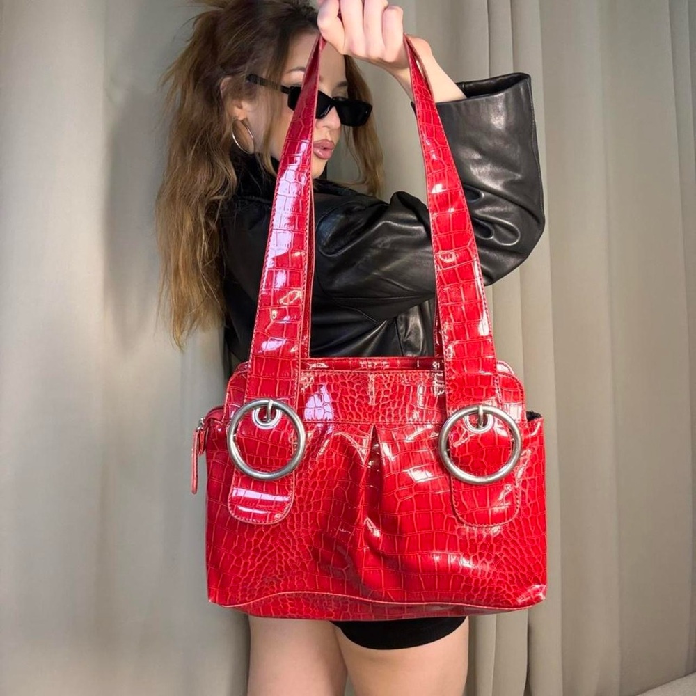 Y2K Vintage Attention Red Croc-Embossed Shoulder Bag